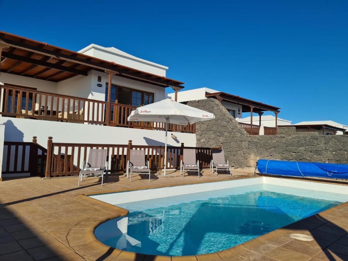 Luxury 4-Bedroom Villa With Heated Pool + Sea View Playa Blanca  Ngoại thất bức ảnh